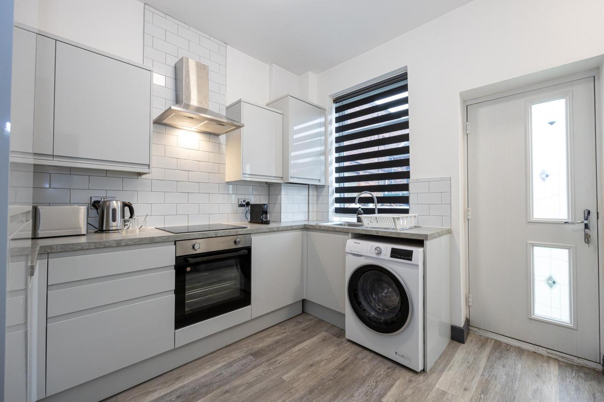 Apartment 2 Ensuite Bed Near Shops Denton (Tameside)