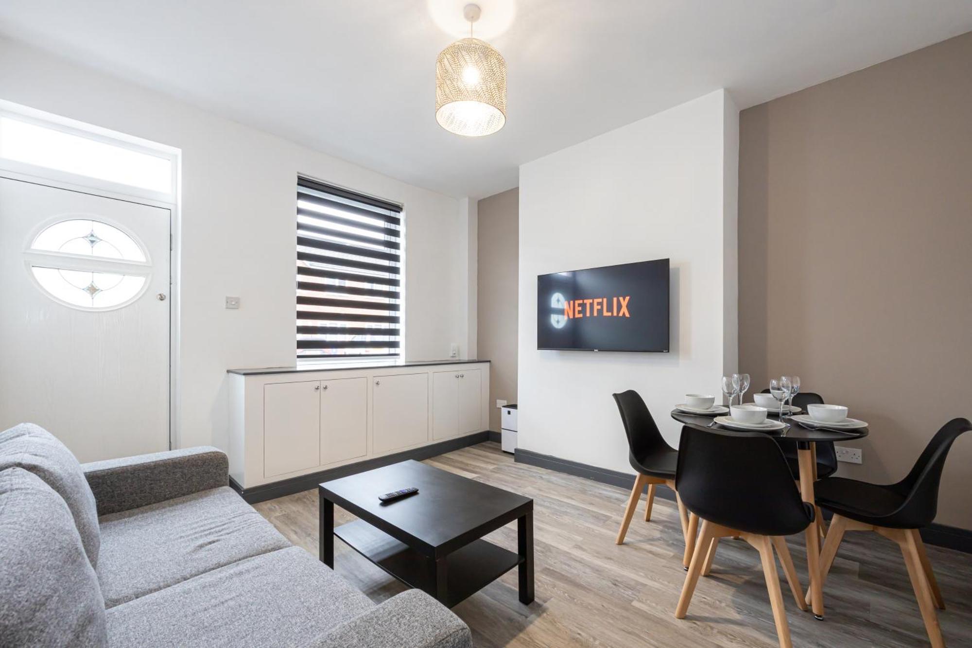 2 Ensuite Bed Near Shops Apartment Denton (Tameside)